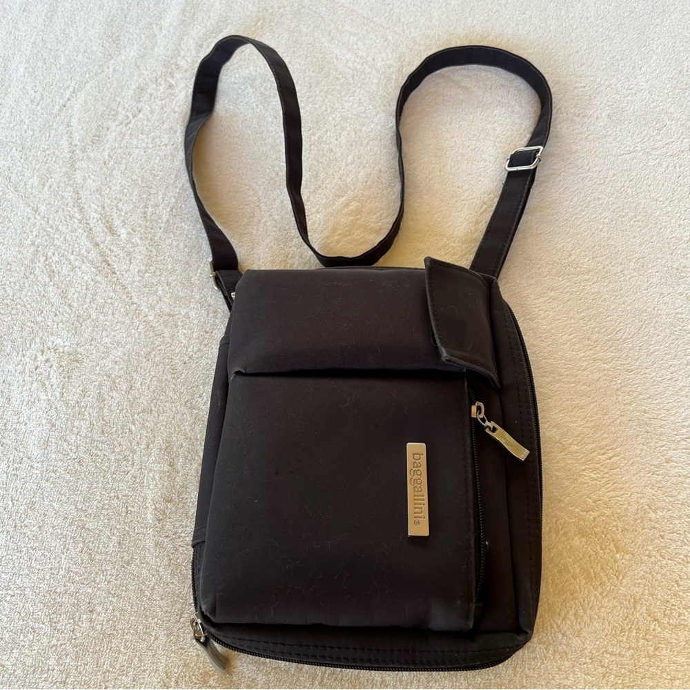 Baggallini Black 4 WAY CONVERTIBLE Fanny Pack Adjustable Strap Crossbody Bag - Picture 13 of 15